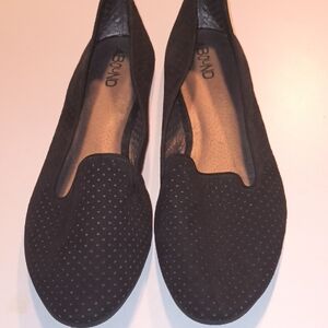 Abound Women's Perforated Black Flats. Size 12